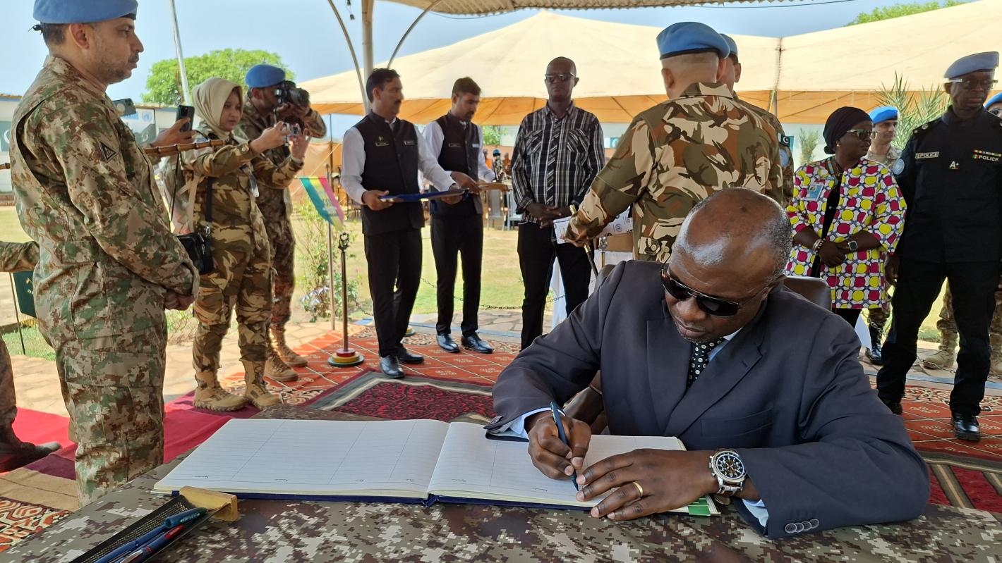 Medal parade pakistan 1