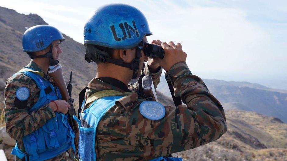 Efectivos de la FPNUL patrullando a lo largo de la Línea Azul en el sur del Líbano. Foto: UNIFIL