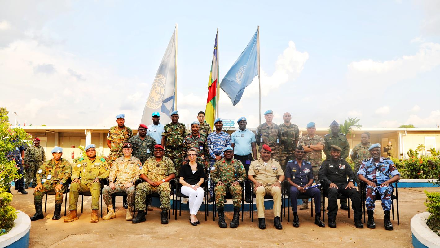 onférence des Chefs d’État-Major6