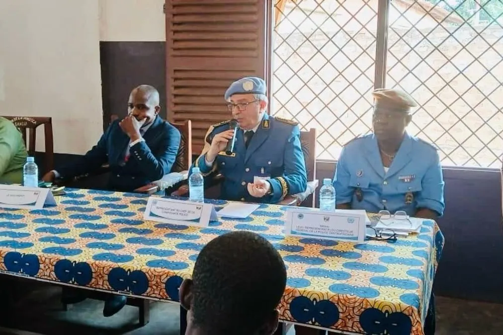 Un panel de casques bleus lors d’un événement. 
