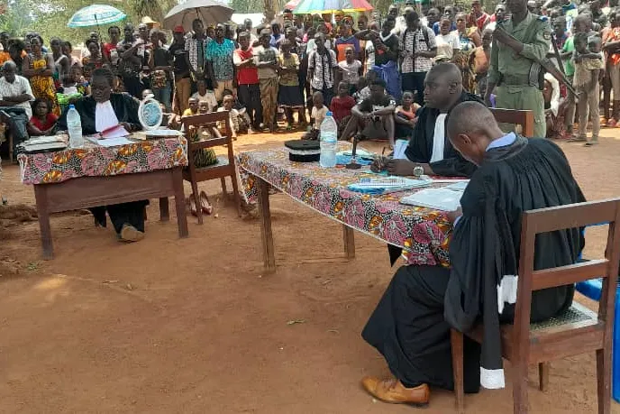 Tribunal 1