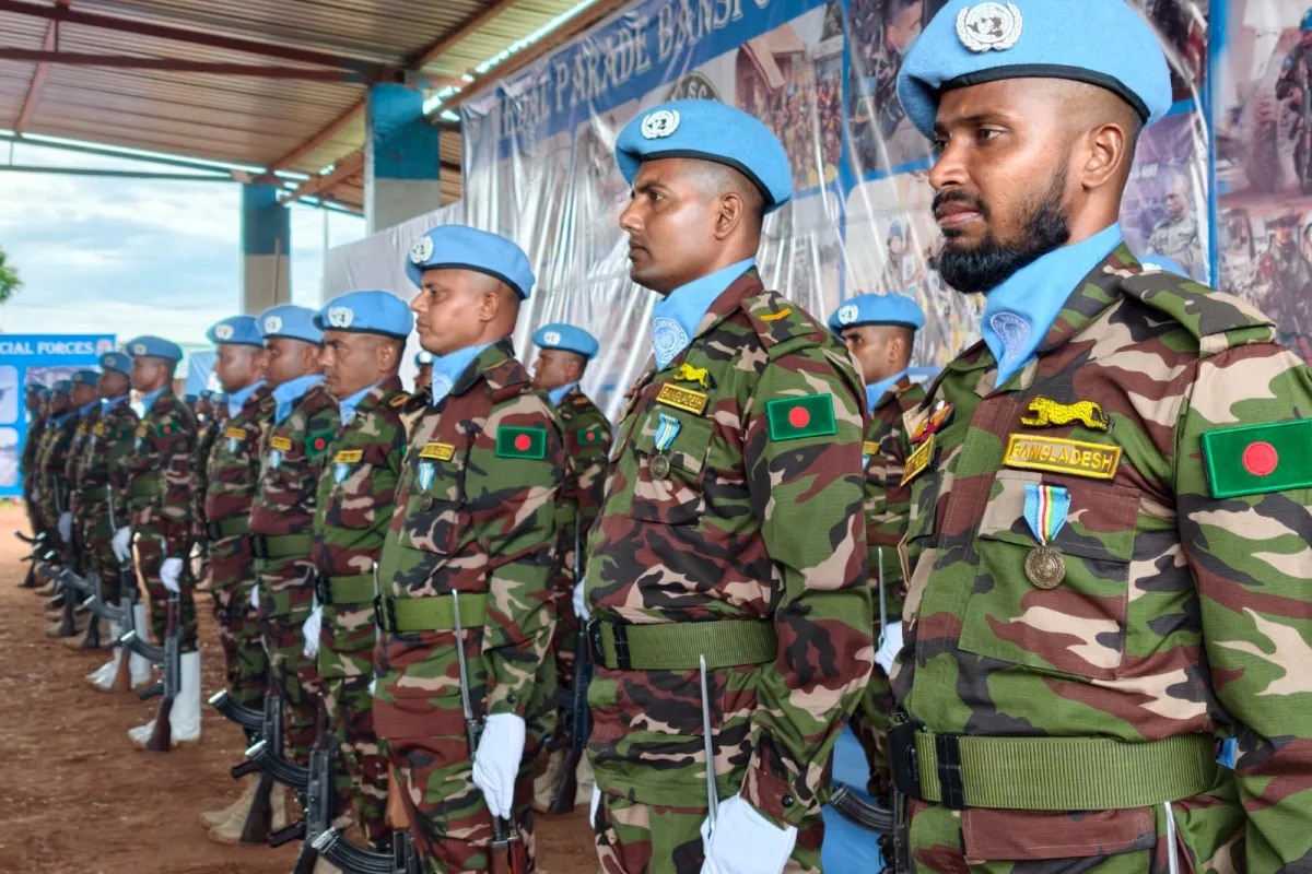 La 10e compagnie des forces spéciales bangladaises de la MINUSCA décorée pour sa contribution à la paix