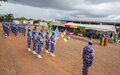 Des policiers sénégalais de la MINUSCA reçoivent la médaille des Nations Unies