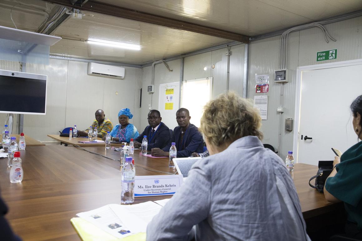 Rencontre avec la Commission nationale des Droits de l'Homme ; Commission nationale pour la prévention du du génocide , le Haut Conseil pour la communication; et Vérité, Vérité, Justice, Réparation et Réconciliation Réconciliation